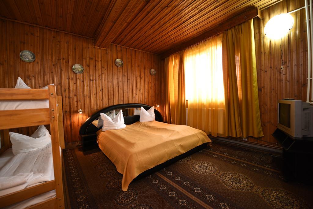 Vila Belvedere Haţeg Екстериор снимка